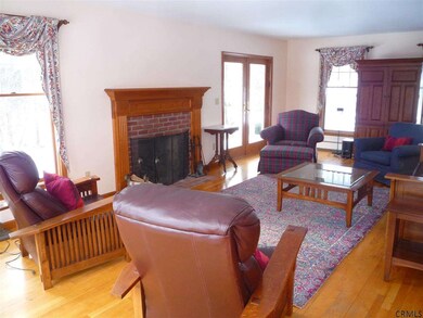 29 Garrett Ln, Ballston Spa, NY 12020 - photo 6