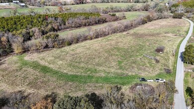 1100 Old Dixville Rd, Harrodsburg, KY 40330 - photo 2