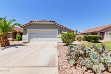 3126 E Desert Ln, Gilbert, AZ 85234 - photo 2