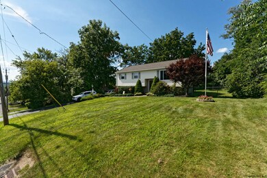 16 Birch Ln, Rensselaer, NY 12144 - photo 2