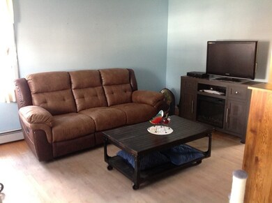 136 Parsons St, Easthampton, MA 01027 - photo 6