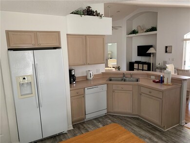 111 Therese St, Davenport, FL 33897 - photo 6