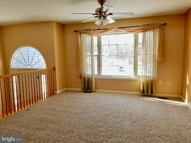 344 Leviticus Dr, Bunker Hill, WV 25413 - photo 5