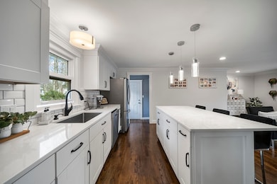 12 Franconia Dr, Nashua, NH 03063 - photo 4