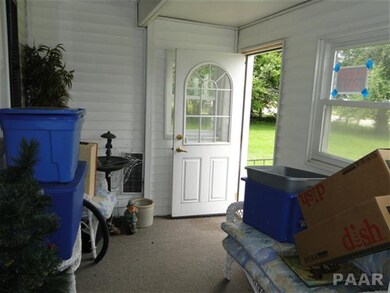 9418 W Farmington Rd, Hanna City, IL 61536 - photo 3