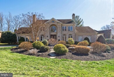 8611 Split Oak Cir, Bethesda, MD 20817 - photo 2