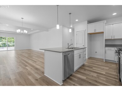 714 Tigerlily St, Silverton, OR 97381 - photo 7