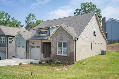 2200 Delaine Point, High Point, NC 27265 - photo 3