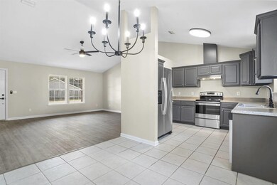 8 Evans Ave, Crawfordville, FL 32327 - photo 3