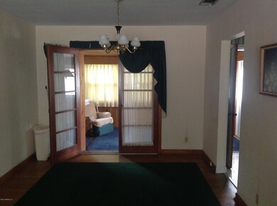 5036 Jammes Rd, Jacksonville, FL 32210 - photo 7