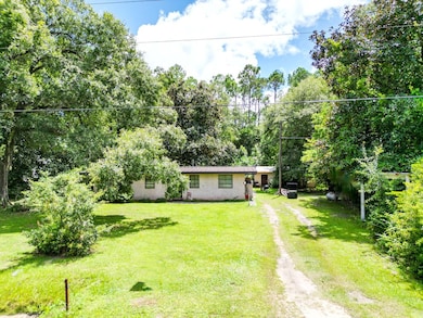 214 Charles Ave, Wewahitchka, FL 32465 - photo 3