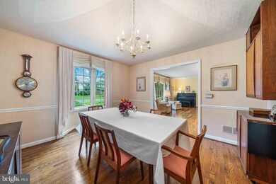 1708 Forestdale Dr, Wilmington, DE 19803 - photo 5