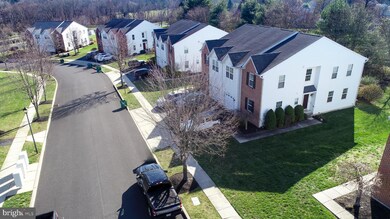 276 Hampshire Dr, Sellersville, PA 18960 - photo 2