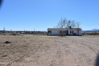 325 W Quail Rd, Paulden, AZ 86334 - photo 5