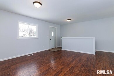 5315 Davie St, Davenport, IA 52806 - photo 5