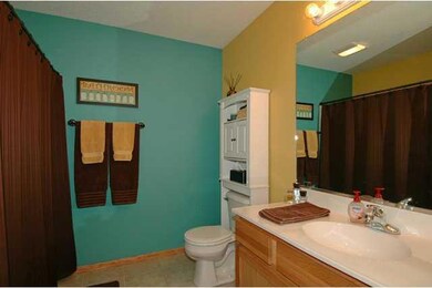 2628 Shadow Creek Ln, Des Moines, IA 50320 - photo 7