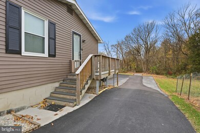 77 E Locust Ln unit 51, New Oxford, PA 17350 - photo 4