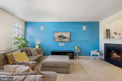 909 Hall Station Dr, Bowie, MD 20721 - photo 2