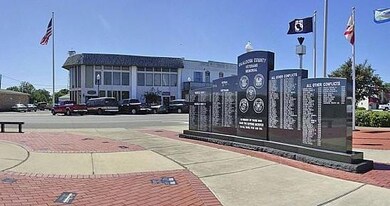 Veteran Memorial on Main Street
