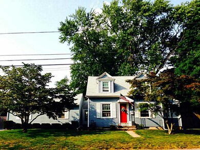 65 Chapmans Ave, Warwick, RI 02886 - photo 2