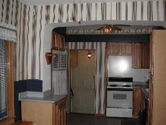 622 Findlay Rd, Woodville, OH 43469 - photo 7