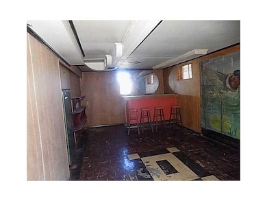 Basement/Game Room.