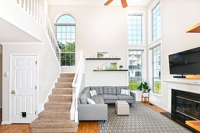 103 Pembroke Cir unit 2E, Lake Bluff, IL 60044 - photo 5