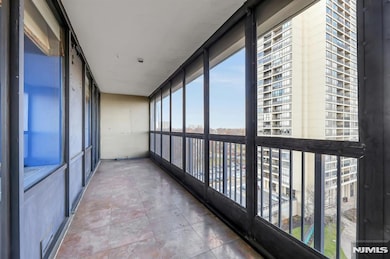 Horizon House unit 907, Fort Lee, NJ 07024 - photo 7