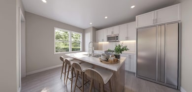 808 Clay St, Cedar Falls, IA 50613 - photo 2