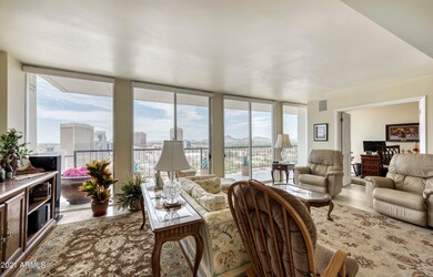 Regency House unit 1904, Phoenix, AZ 85004 - photo 4