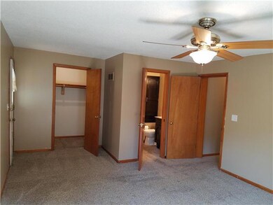 311 NW 16th St, Blue Springs, MO 64015 - photo 4