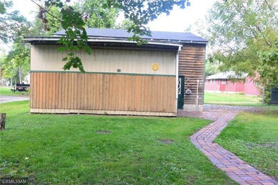 1421 14th St E, Glencoe, MN 55336 - photo 5