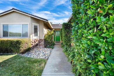 1091 Nez Perce Dr, Hollister, CA 95023 - photo 4