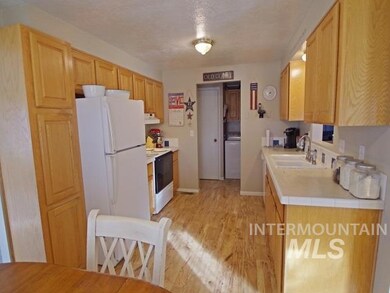 1260 W 8th St, Weiser, ID 83672 - photo 7