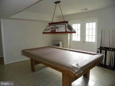 19680 Evergreen Mills Rd unit BASEMENT, Leesburg, VA 20175 - photo 6