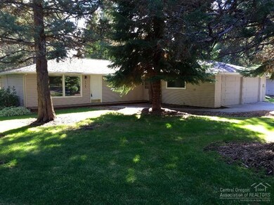 20787 Canterbury Ct, Bend, OR 97702 - photo 2