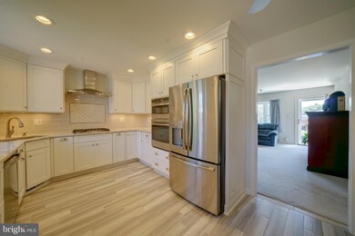 8900 Robin Place, Laurel, MD 20708 - photo 4