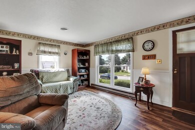 311 Commerce St, Waynesboro, PA 17268 - photo 6