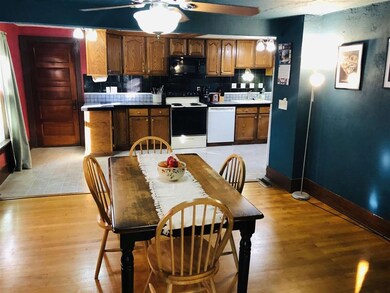 733 Janesville St, Oregon, WI 53575 - photo 6