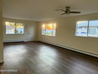 8 Nevis Ct, Toms River, NJ 08757 - photo 5