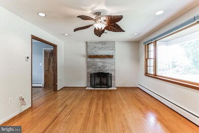 6504 Carroll Highlands Rd, Sykesville, MD 21784 - photo 6