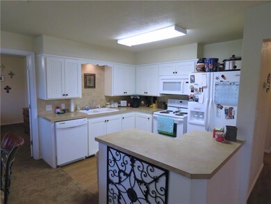 501 E Darrow St, Shawnee, OK 74801 - photo 6