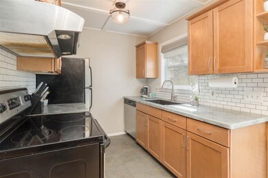 U3 Grandview Dr unit U3, South Burlington, VT 05403 - photo 5