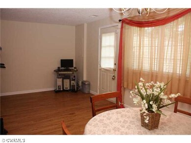 Studio/Study/Office - Space off Dining area great 
