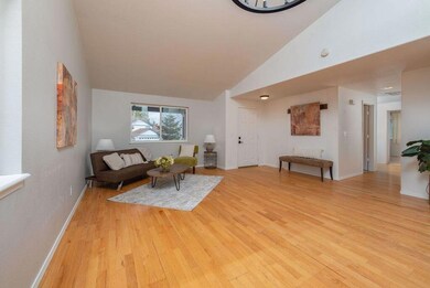 61336 Stardrift Dr, Bend, OR 97702 - photo 3