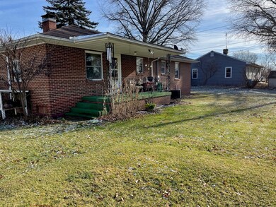 1009 S East St, Bucyrus, OH 44820 - photo 2