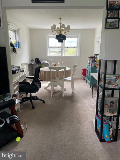 562 Jansen Ave, Essington, PA 19029 - photo 6