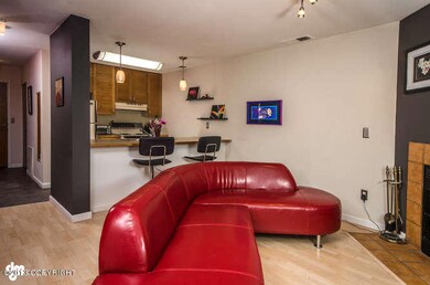 5300 E 4th Ave Anchorage AK-small-006-Li