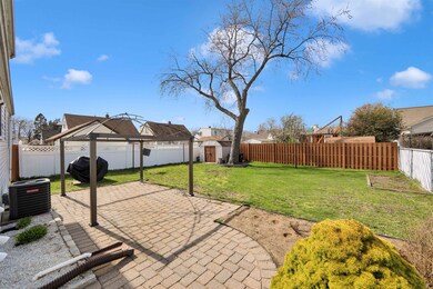 199 Maltese Ave, Elmwood Park, NJ 07407 - photo 4