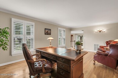 81 Maple Dr Colts Neck NJ 07722 USA-007-